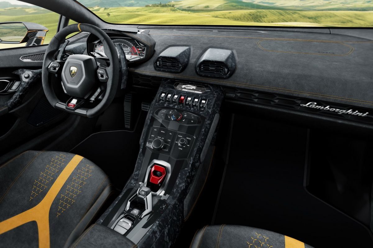 LAMBORGHINI HURACÁN