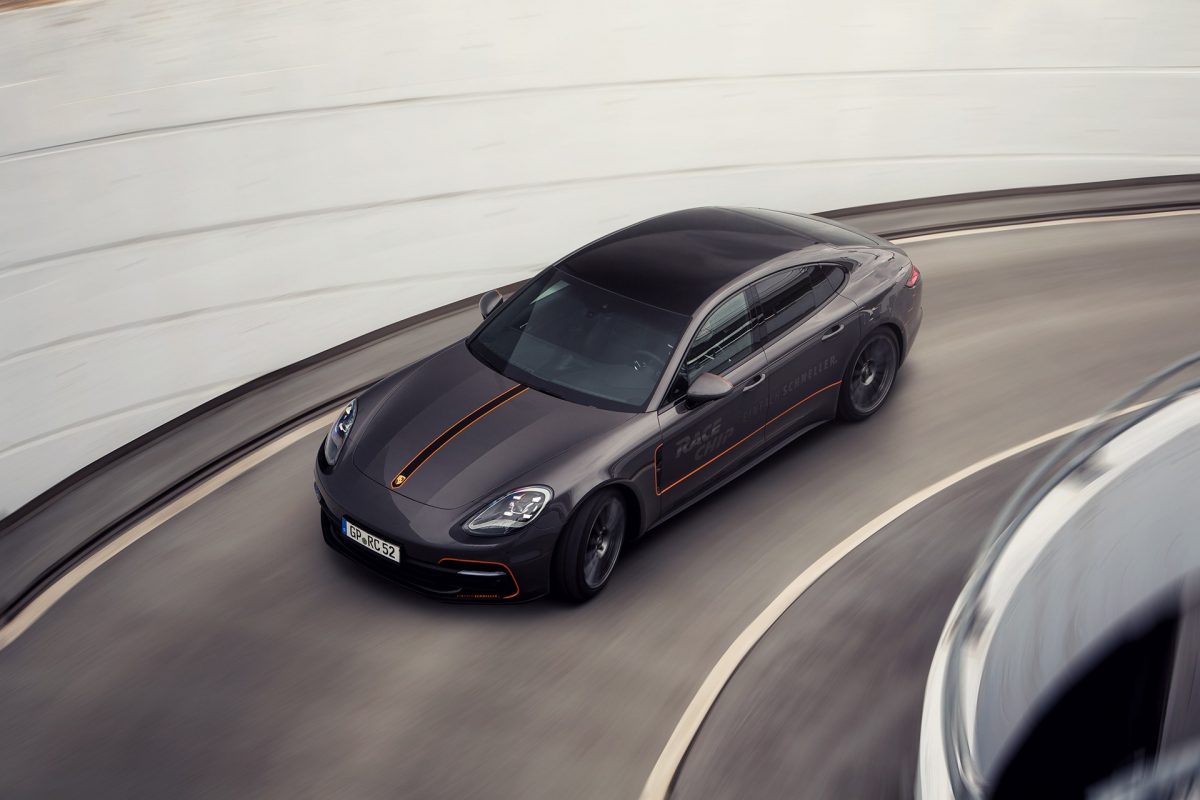 PORSCHE PANAMERA