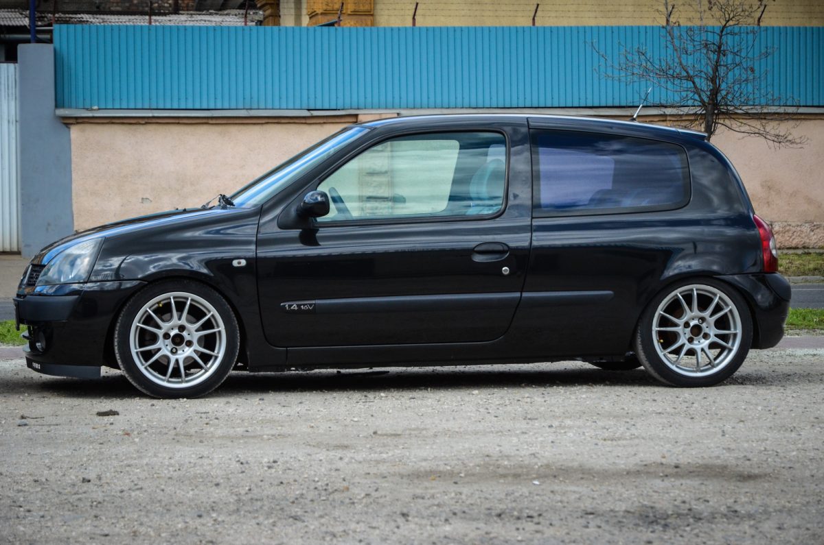 RENAULT CLIO