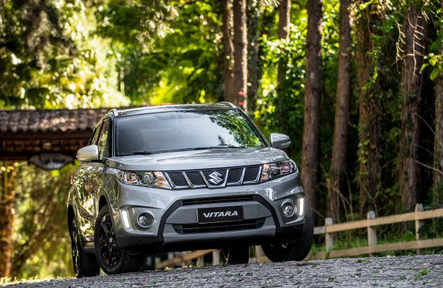 Negyedével nőtt az autópiac, első a Suzuki, meg  a Ford is