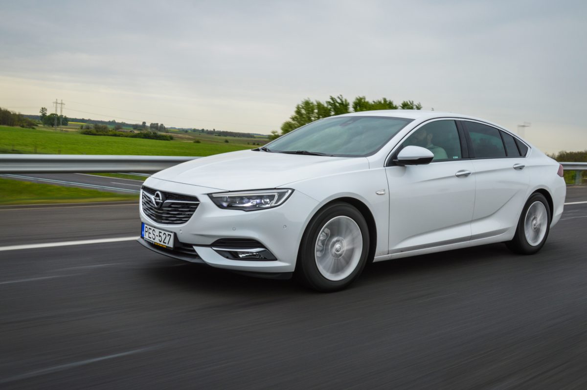 OPEL INSIGNIA