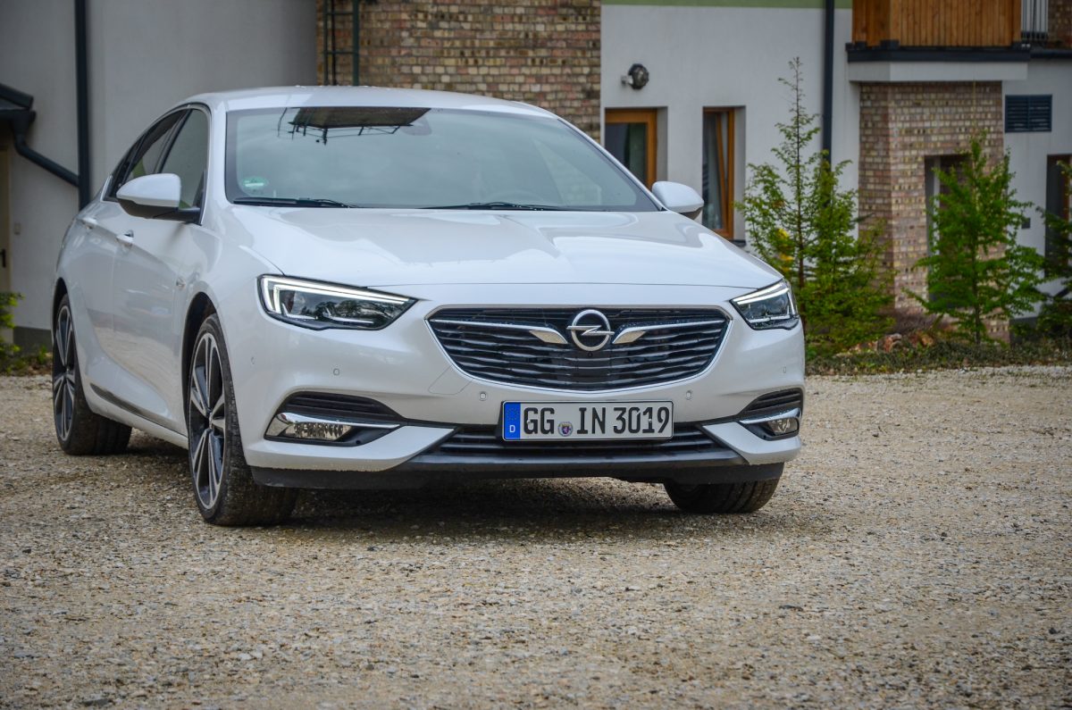 OPEL INSIGNIA