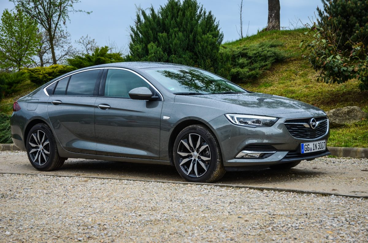 OPEL INSIGNIA