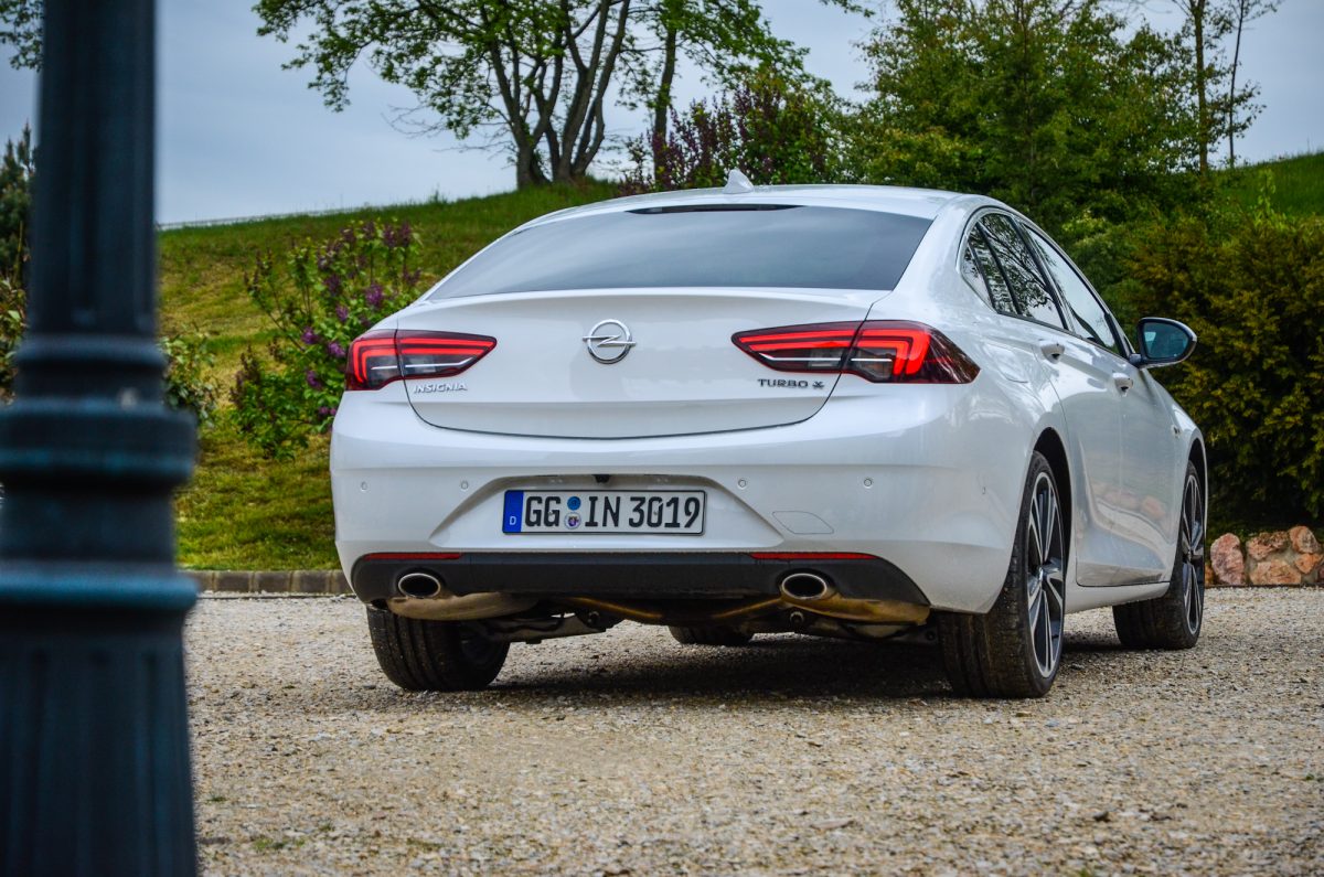 OPEL INSIGNIA