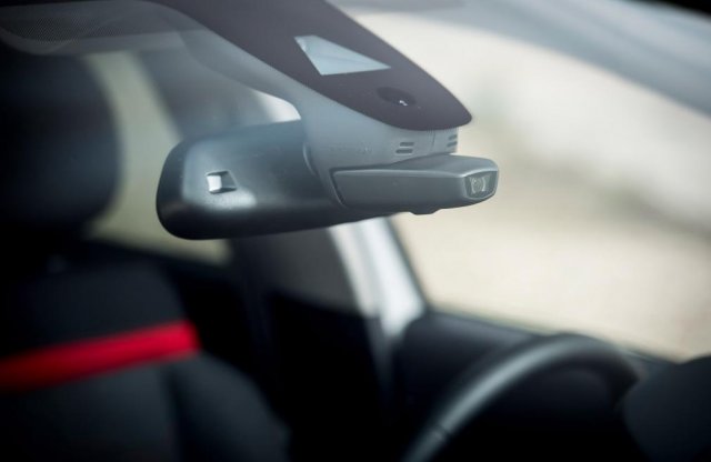 Fedélzeti kamera alapáron a PSA-tól