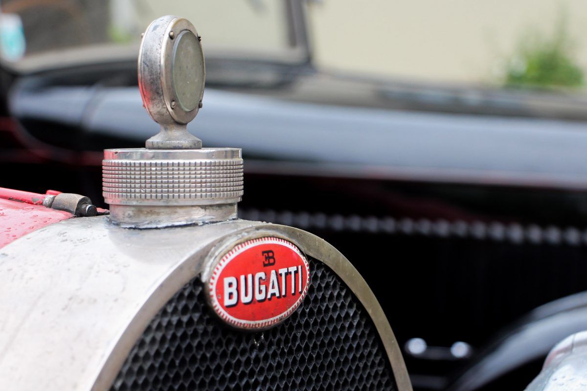 BUGATTI