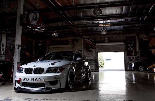 BMW 1M V8 látogatta meg Jay Leno garázsát