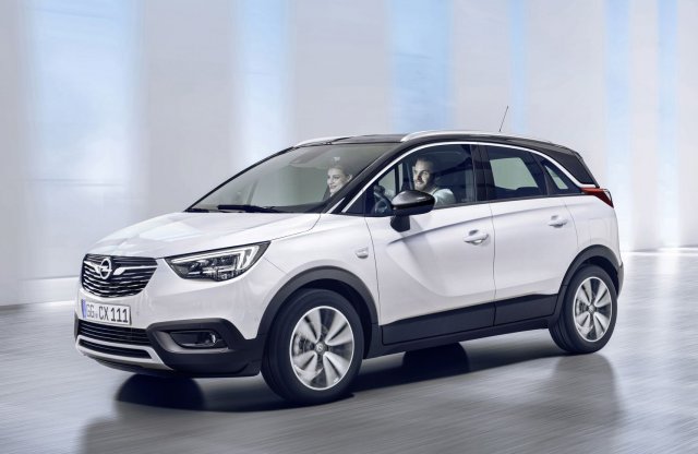 Gyári fotókon az Opel Crossland X