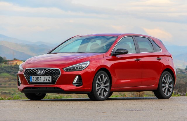 Fogyott, csinosodott, okosodott az új Hyundai i30