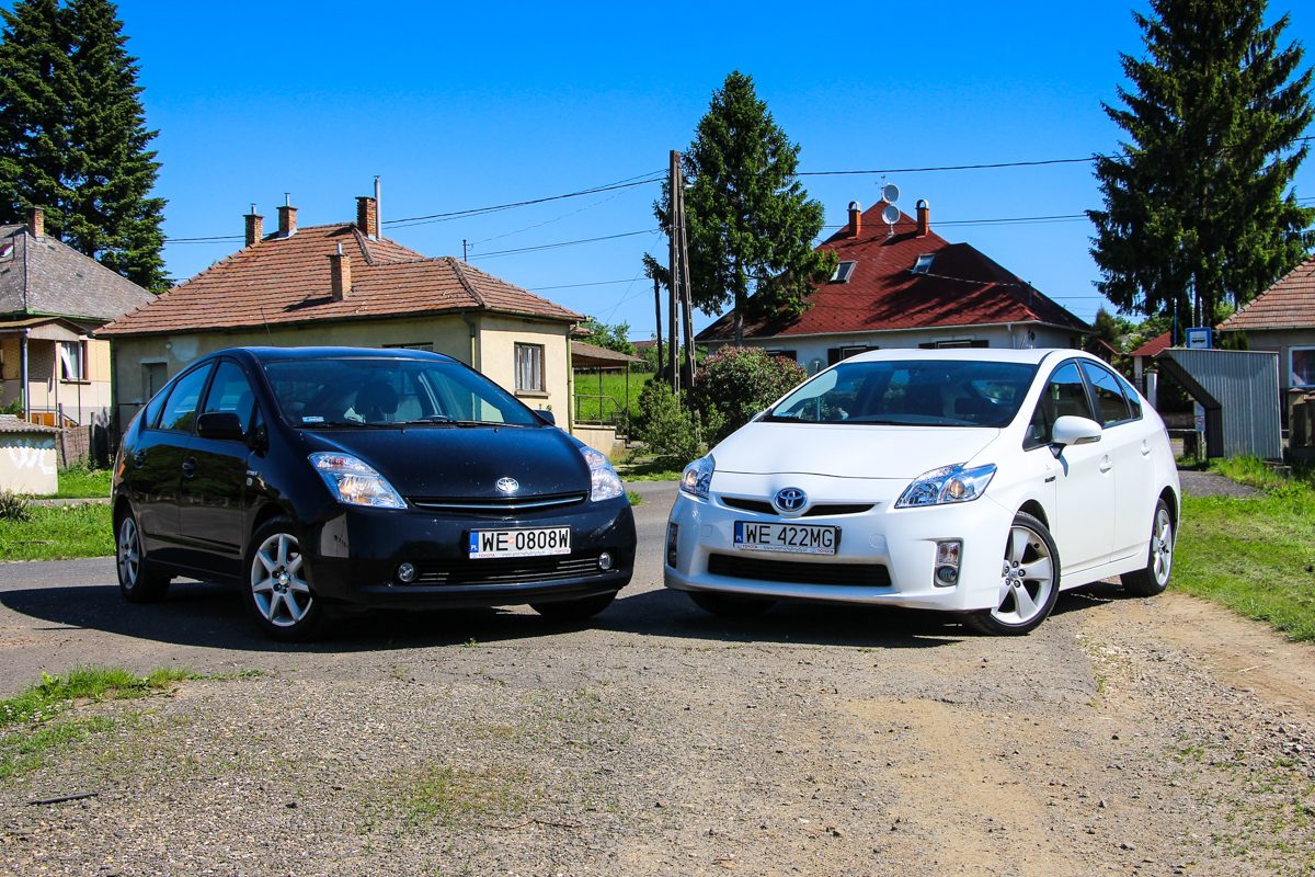 TOYOTA PRIUS