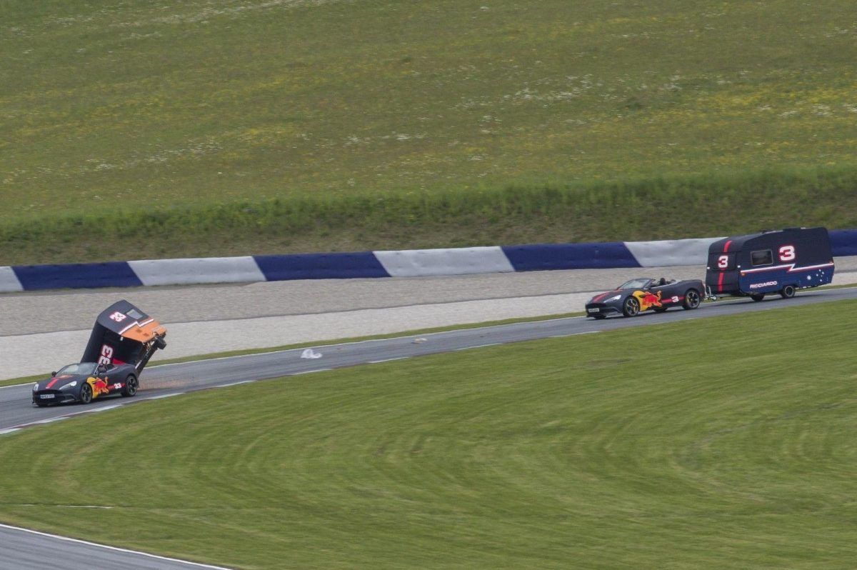 ASTON MARTIN VANQUISH