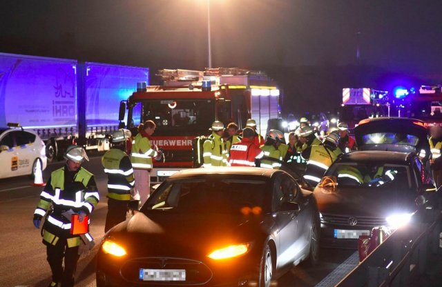 Direkt törte meg Tesláját, Elon Musk fizeti a javítást