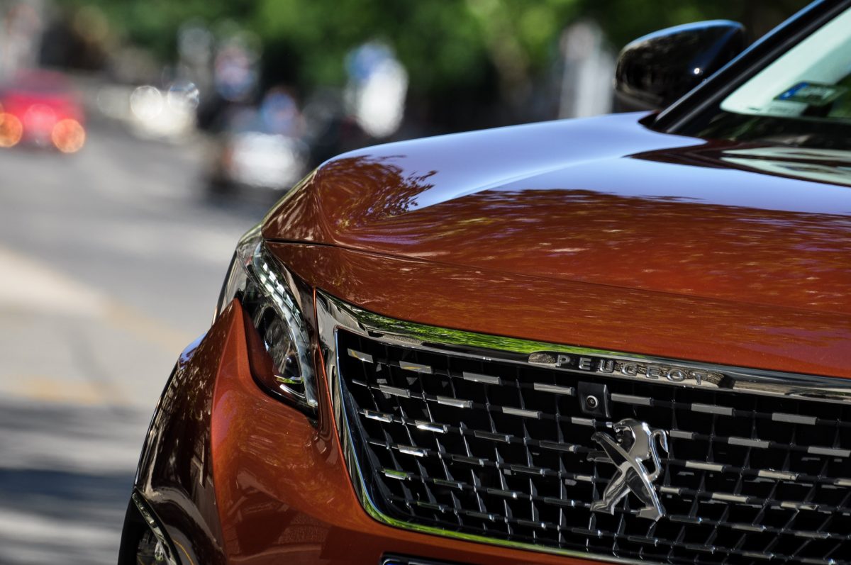 PEUGEOT 3008