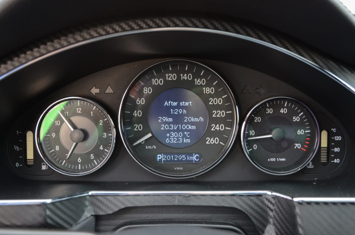 MERCEDES-BENZ CLS 500