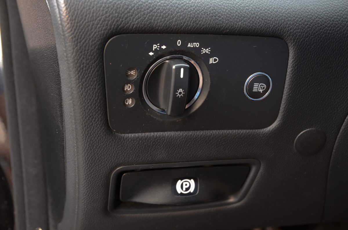 MERCEDES-BENZ CLS 500