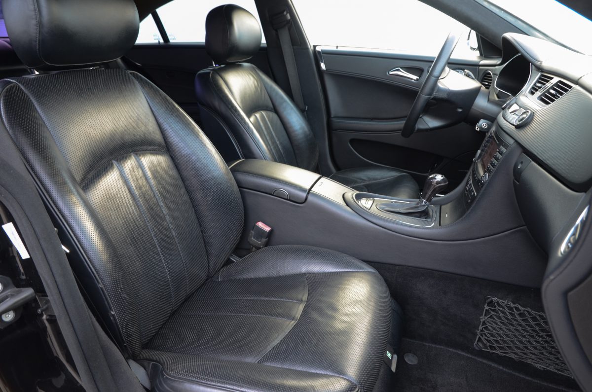 MERCEDES-BENZ CLS 500