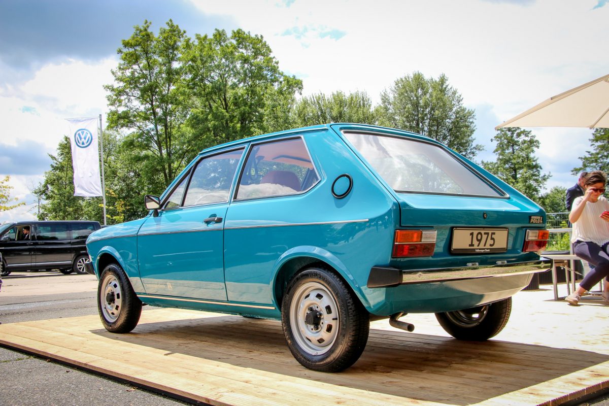 VOLKSWAGEN POLO