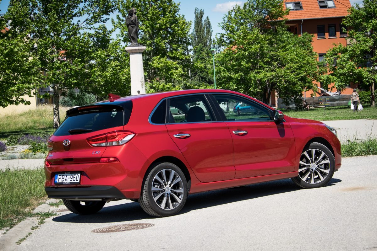 HYUNDAI I30