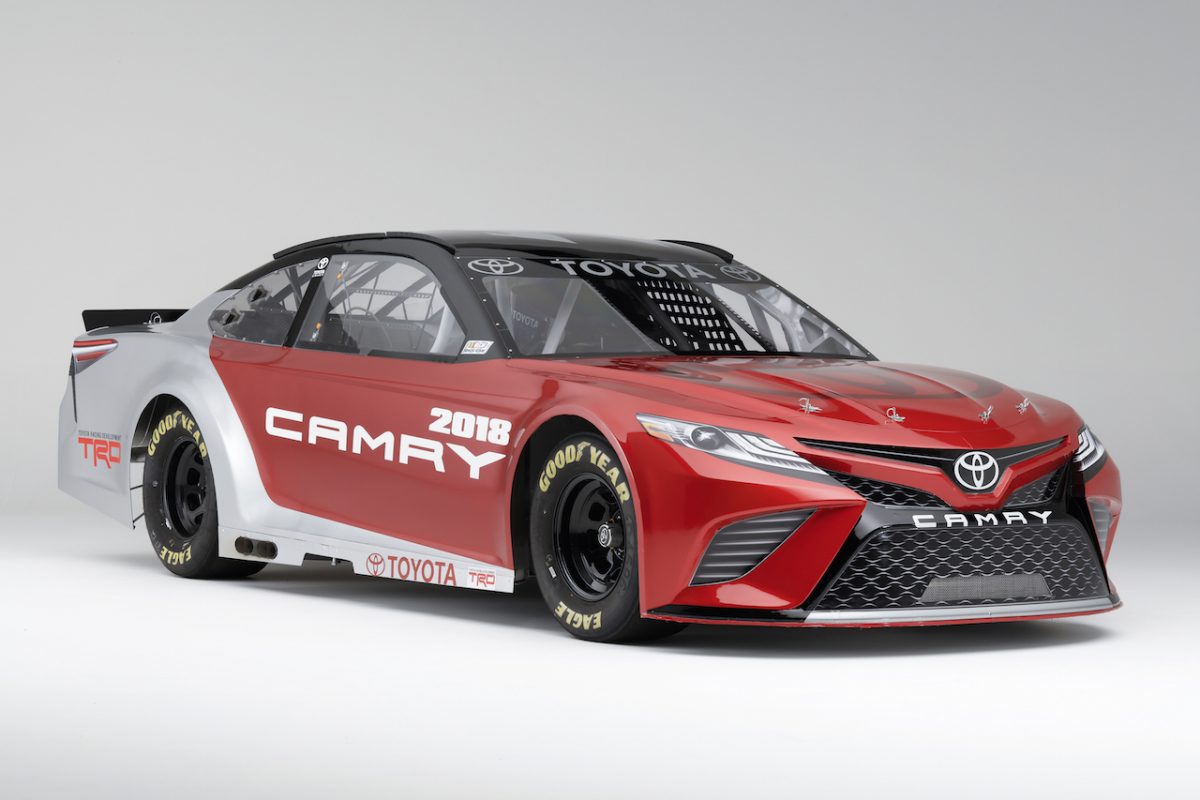 TOYOTA CAMRY