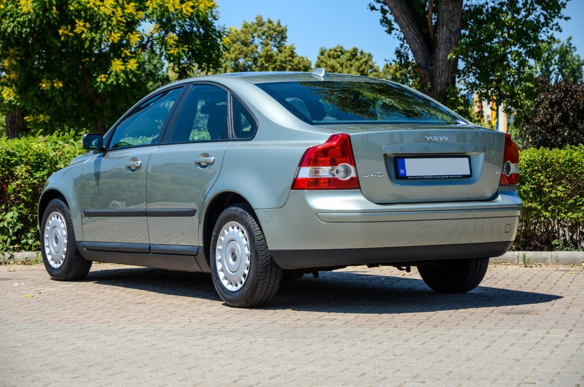 VOLVO S40