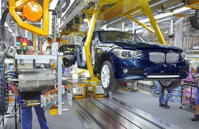 1 millió euróba fájt a BMW-nek pár füves cigi