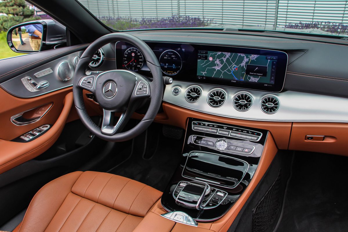 MERCEDES-BENZ E-OSZTÁLY