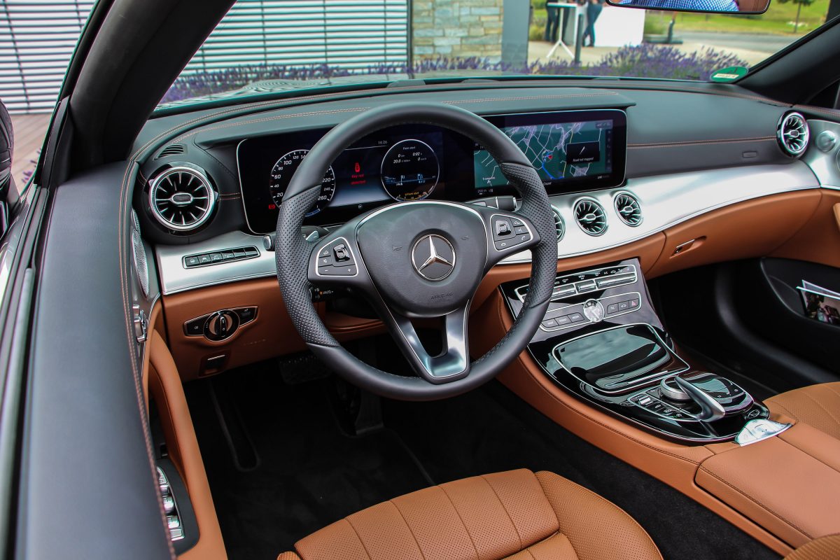 MERCEDES-BENZ E-OSZTÁLY