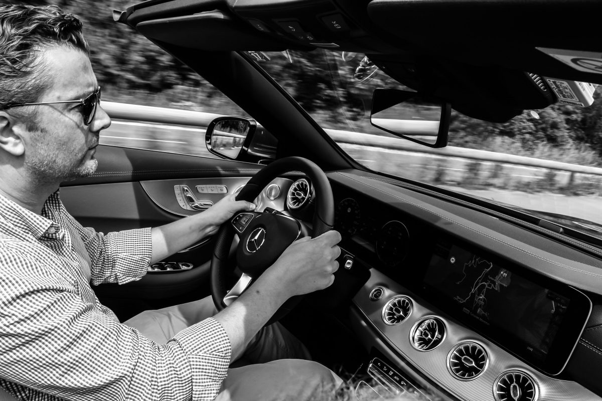 MERCEDES-BENZ E-OSZTÁLY