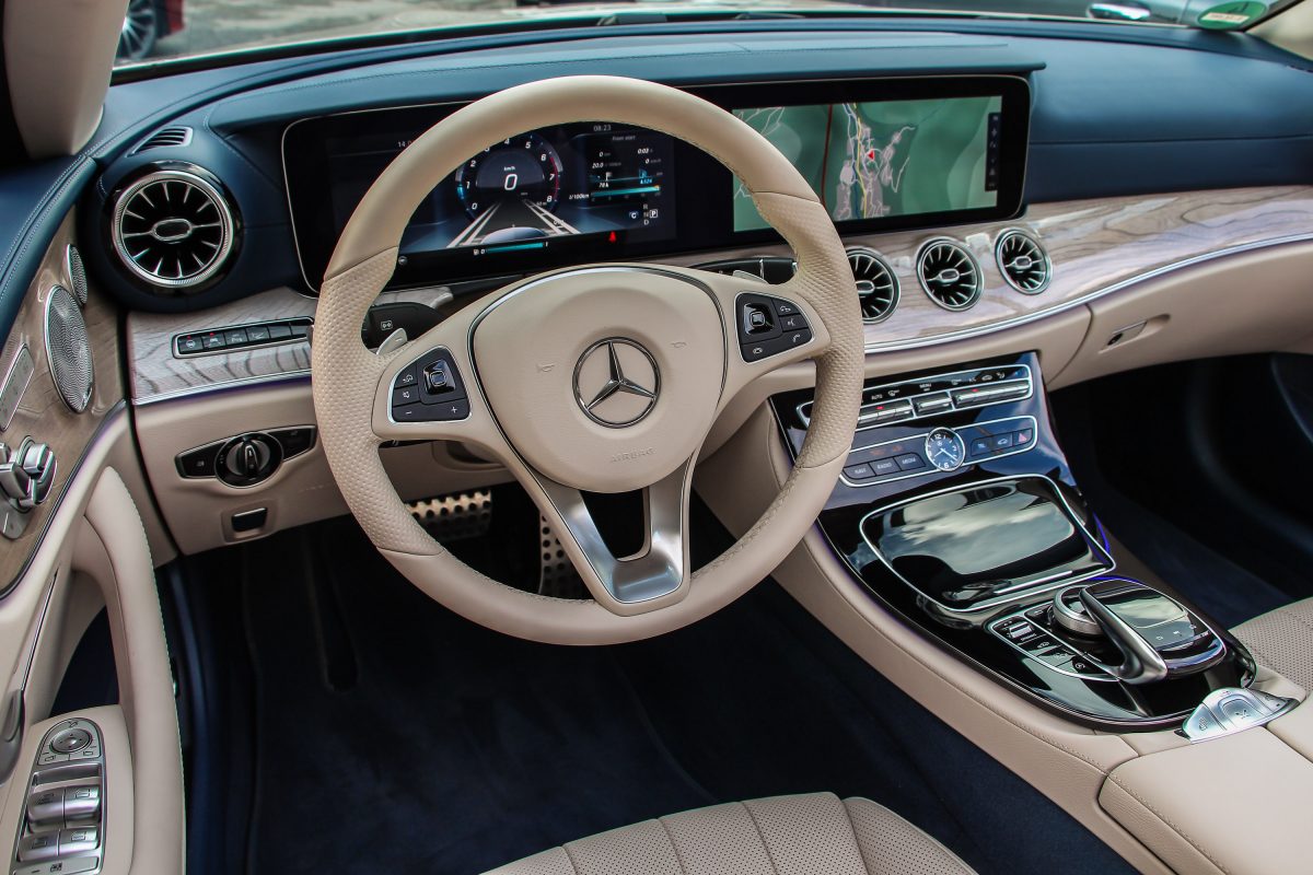 MERCEDES-BENZ E-OSZTÁLY