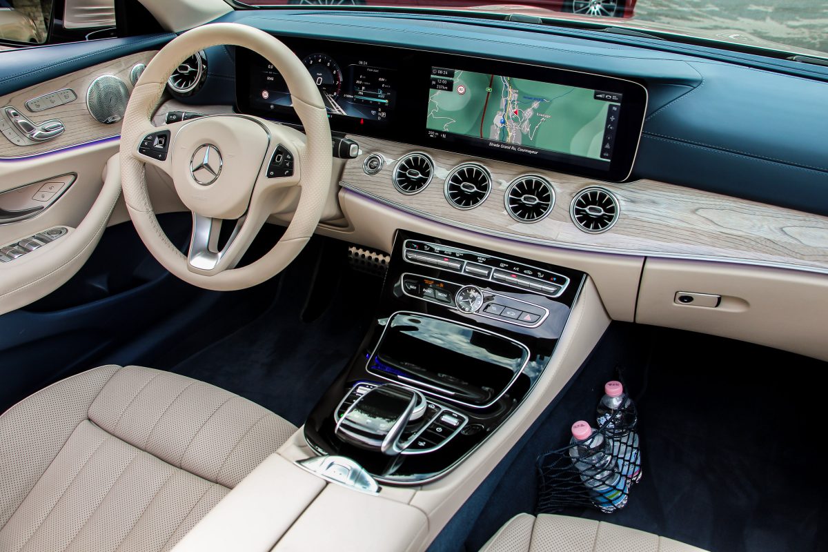 MERCEDES-BENZ E-OSZTÁLY