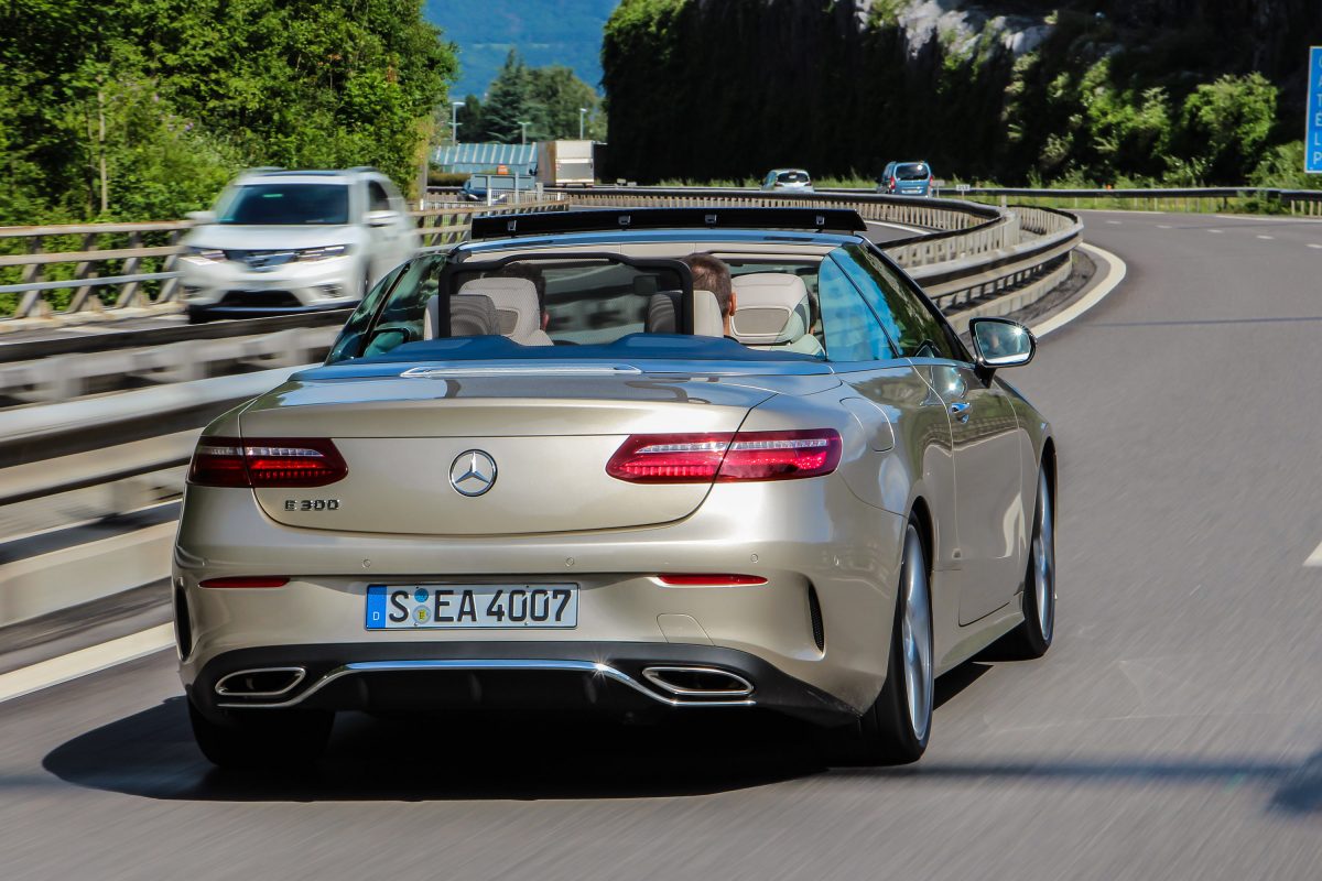 MERCEDES-BENZ E-OSZTÁLY