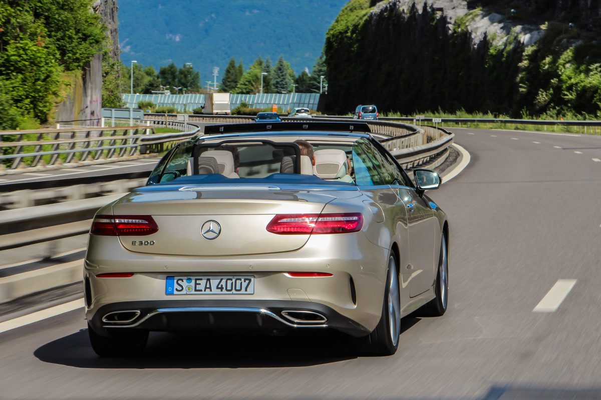 MERCEDES-BENZ E-OSZTÁLY