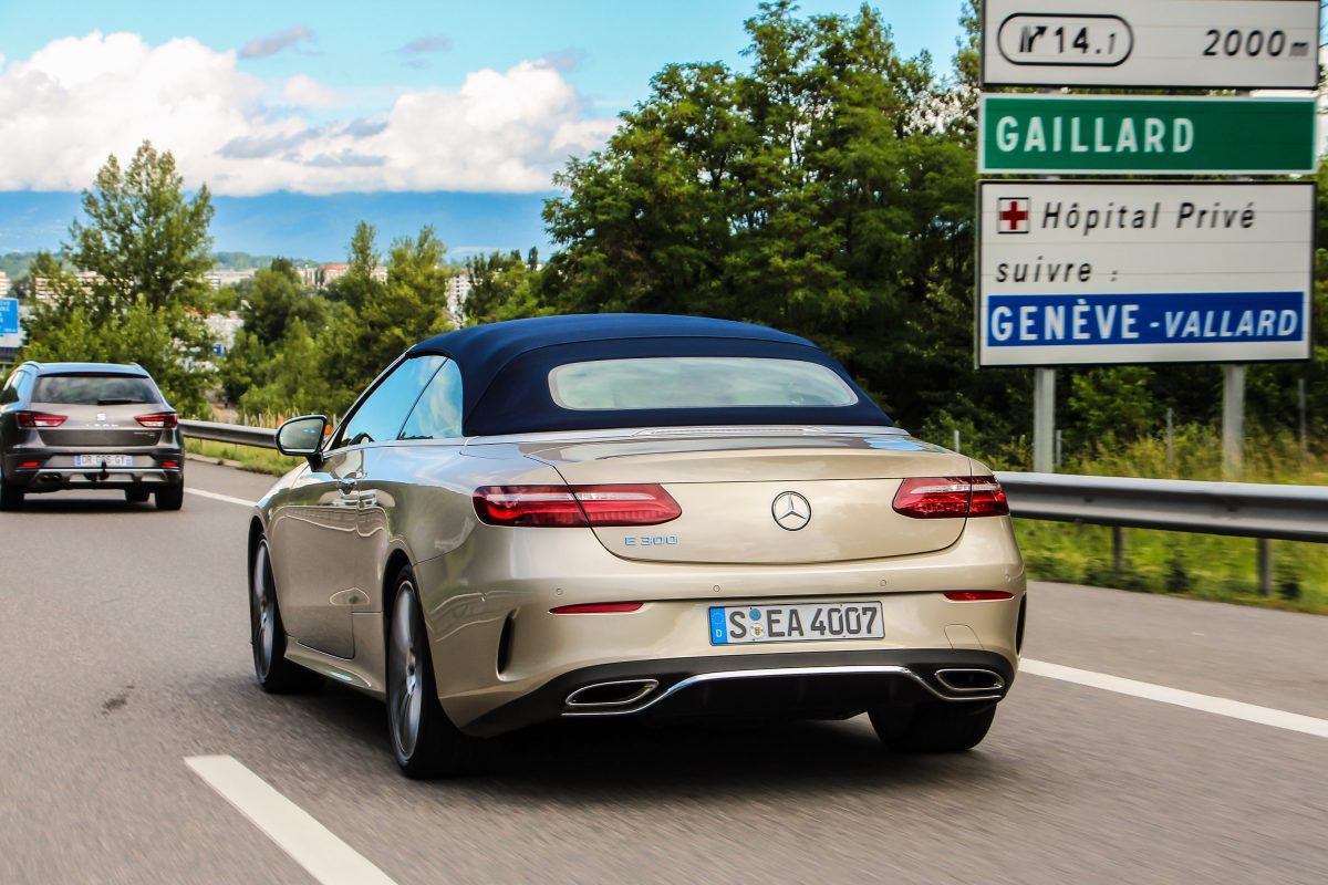 MERCEDES-BENZ E-OSZTÁLY