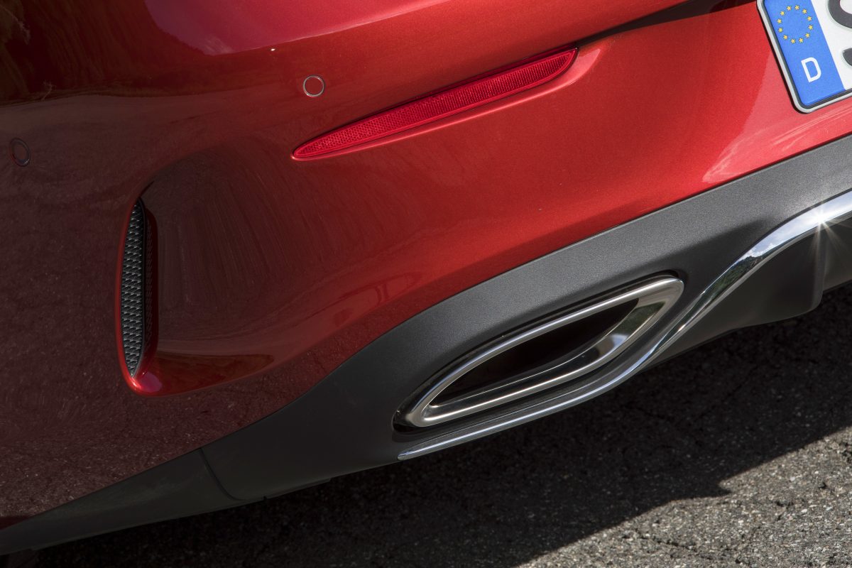 MERCEDES-BENZ E-OSZTÁLY