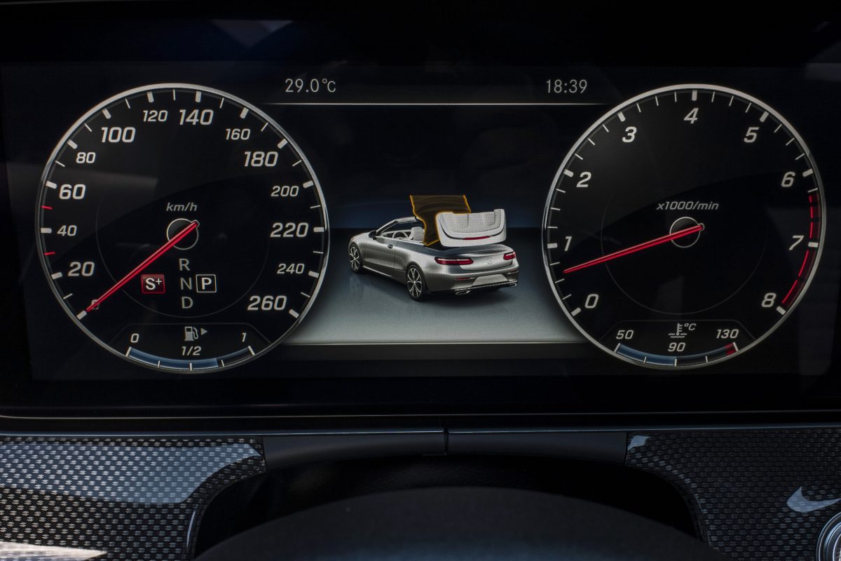 MERCEDES-BENZ E-OSZTÁLY