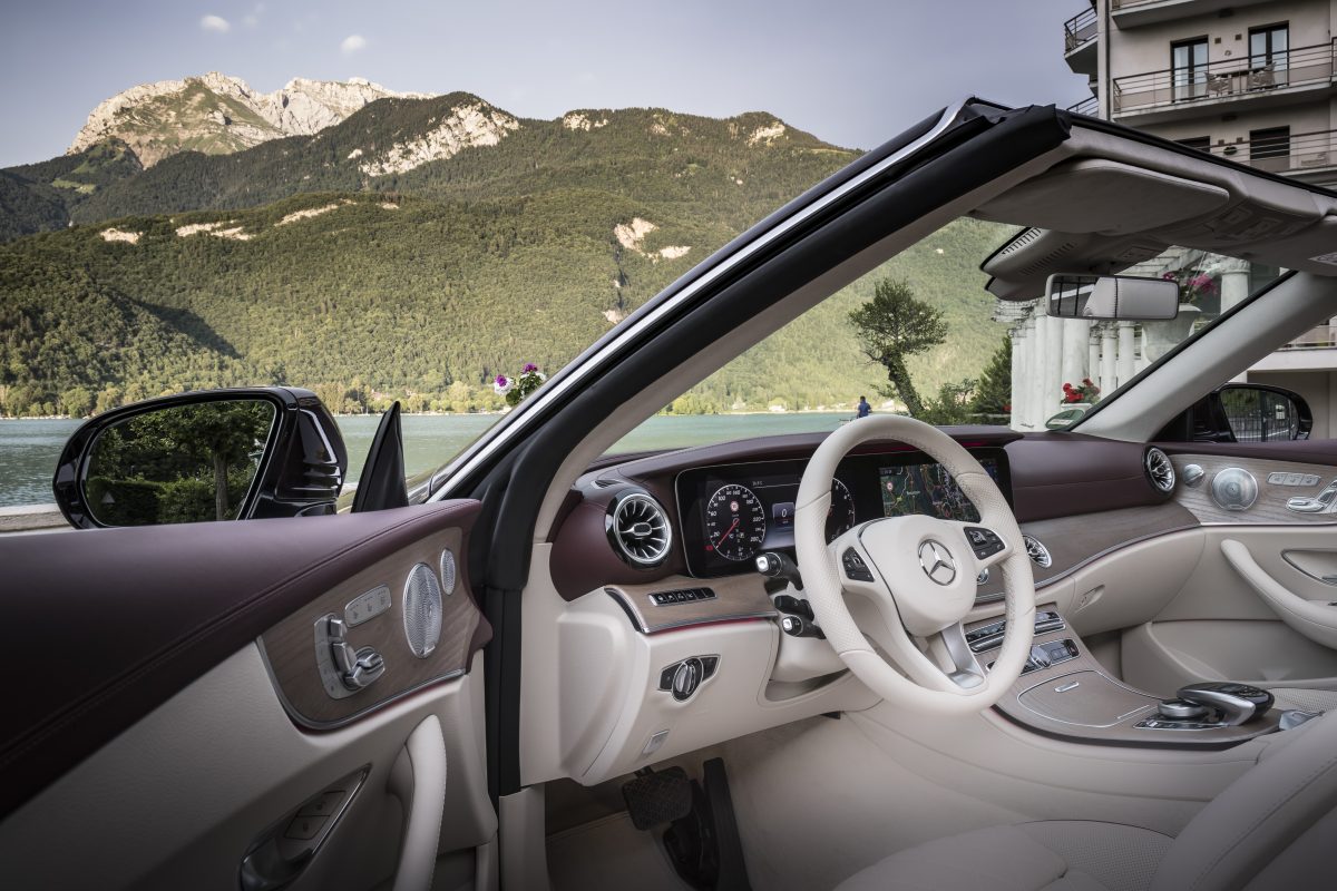 MERCEDES-BENZ E-OSZTÁLY