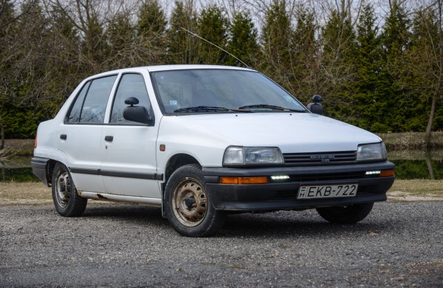 Megbízható munkásautó – Daihatsu Charade 1.3i