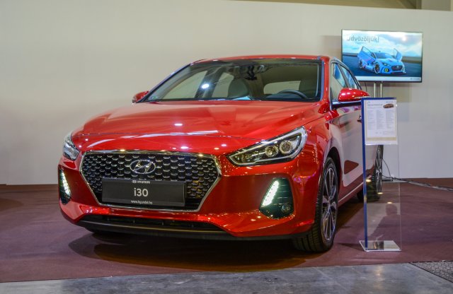 AMTS: új i30 mellett versenyautót is villantott a Hyundai