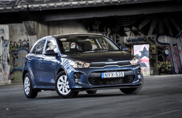 Ki akarna ennél többet? – (majdnem) alap Kia Rio teszt