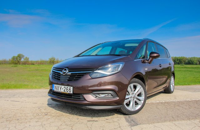 Városba ilyet ne vegyél, hosszú távra bátran! Opel Zafira teszt