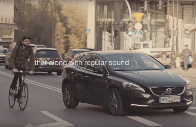 Becsönget a bringás az autódba