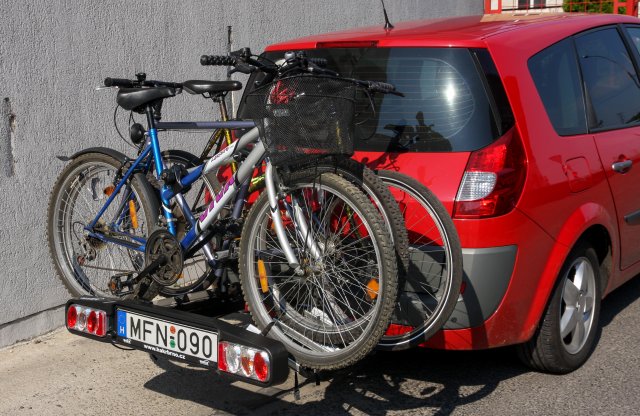 Józan fordulat a kerékpárszállítók rendszámozása kapcsán