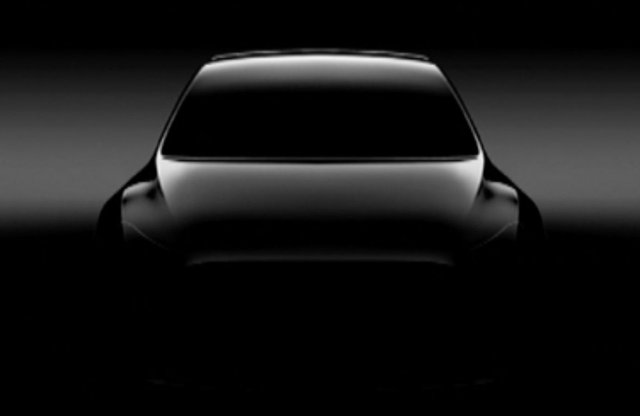 Kompakt SUV-ot villantott a Tesla