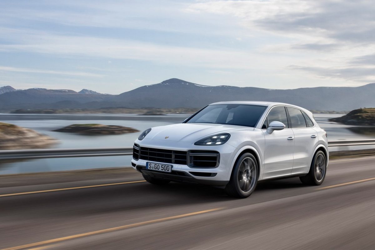 PORSCHE CAYENNE