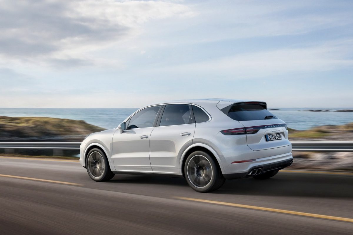 PORSCHE CAYENNE