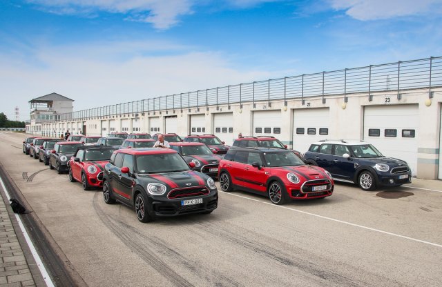 John Cooper Works modellekkel edzettünk