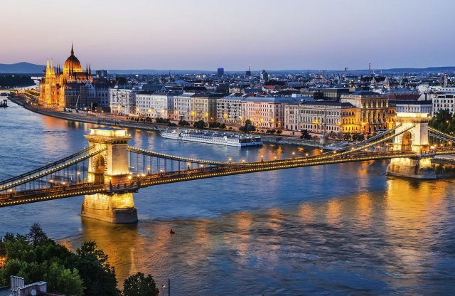 Erre ne autózzon esténként Budapesten