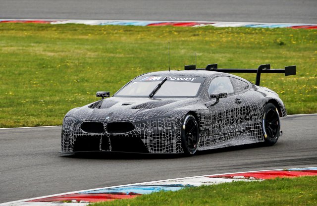 Még ki sem jött, máris Le Mans-ra készül a BMW M8