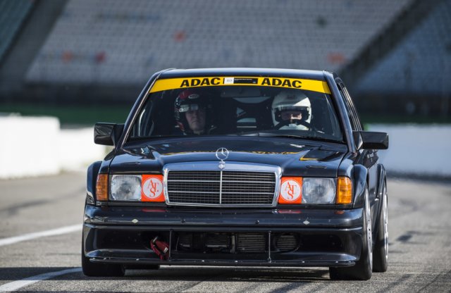 Időutazás – Mercedes-Benz 190 E 2.5-16 Evolution II-vel