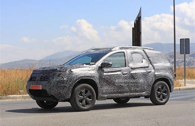 Mégsem lesz hétülésés Dacia Duster?